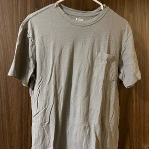 Grey Lee t-shirt w/ front pocket
